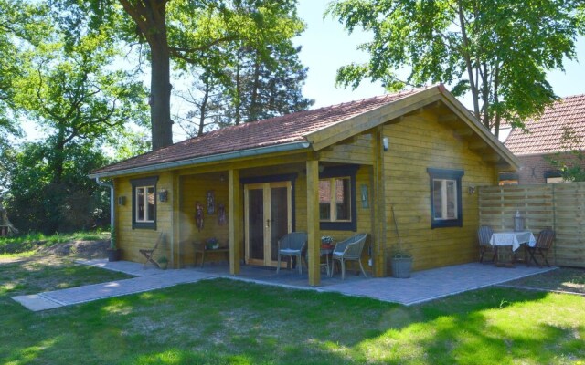Cosy Chalet in Lottum With Garden