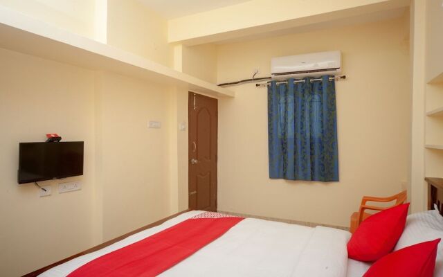 Oyo 25004 Vinayak Residency