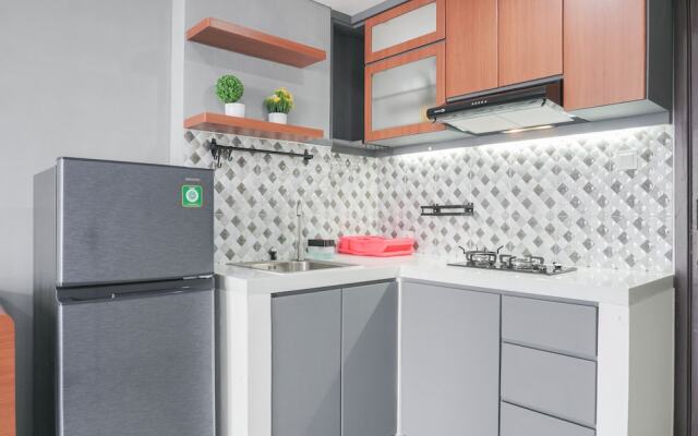 Cozy and Nice Studio at Daan Mogot City Apartment
