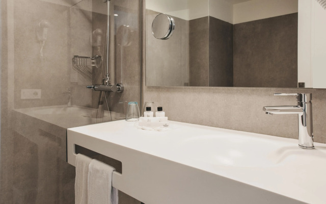 Minura Hotel Cala Galdana & Apartamentos