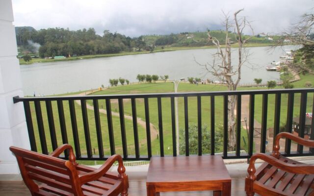 Royal Lake Hotel