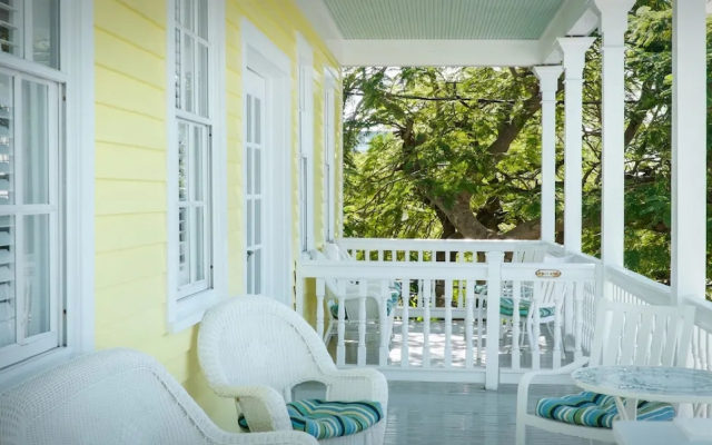 Duval Gardens at Southernmost Beach Resort – Adults Only