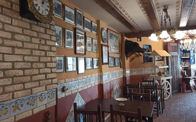 A la Sombra de la Torre