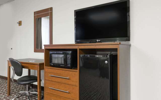 Days Inn by Wyndham Midland