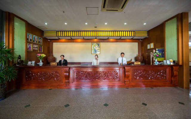 Smiling Hotel