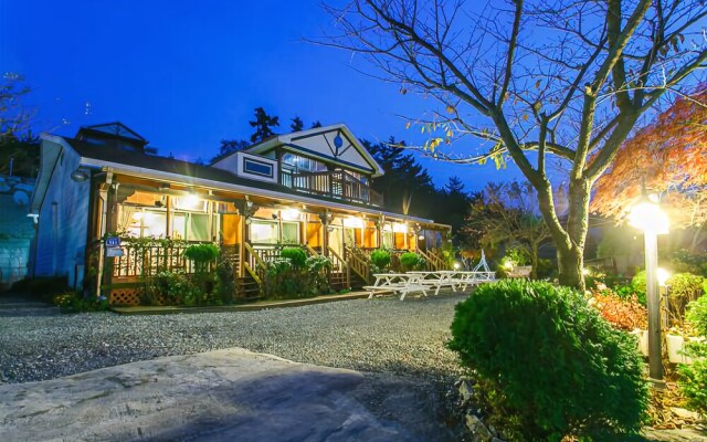 Seosan Sayblue Pension