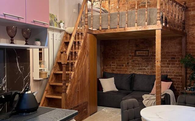 Lucky Room (Lucky Room) on Starokirochny Lane