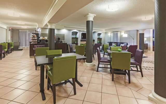 Travelodge by Wyndham Houston Cy-Fair