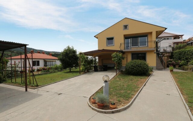 Beautiful Apartment in Koper With 3 Bedrooms and Wifi