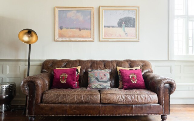 Outstanding Manor House Close To Bristol/bath