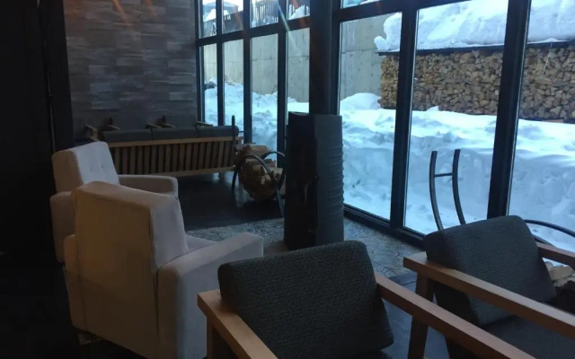 Gudauri Hotel Loft, Apartment 418, Next to the Pirveli Lift