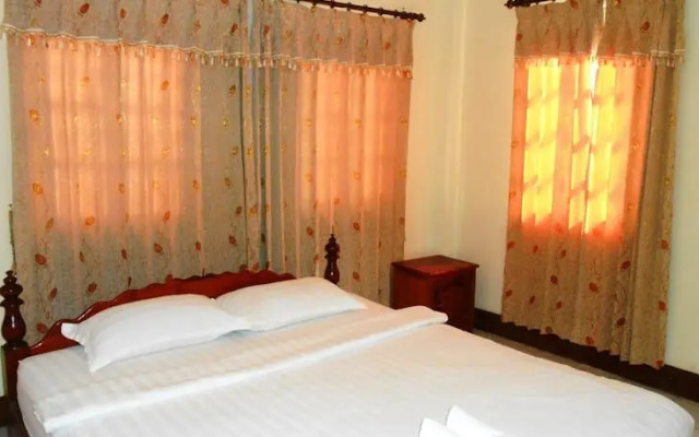 Oudomsab Guesthouse & Restaurant