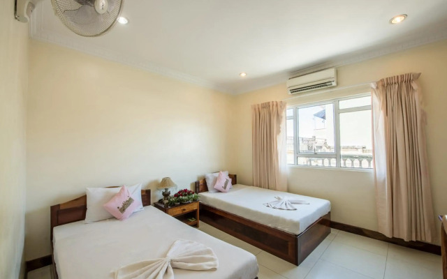 Seng Hout Hotel