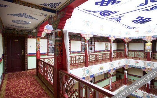 Nuoji Hotel