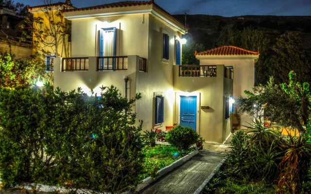 Mainades Maisonettes and Studios