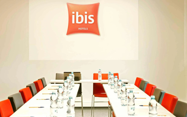 ibis Warszawa Ostrobramska