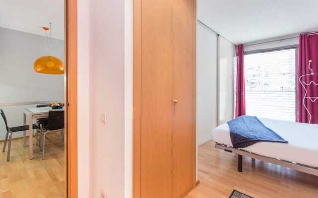 Stylish 1 Bedroom Flat Near La Sagrada Familia