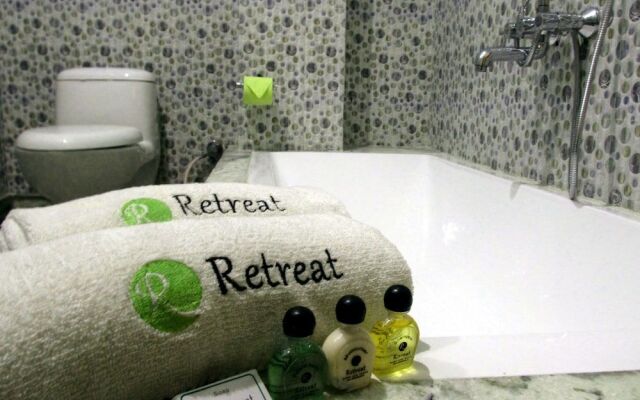 Retreat Hotel & Spa