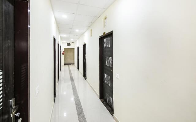 OYO 67353 Hotel Magnum