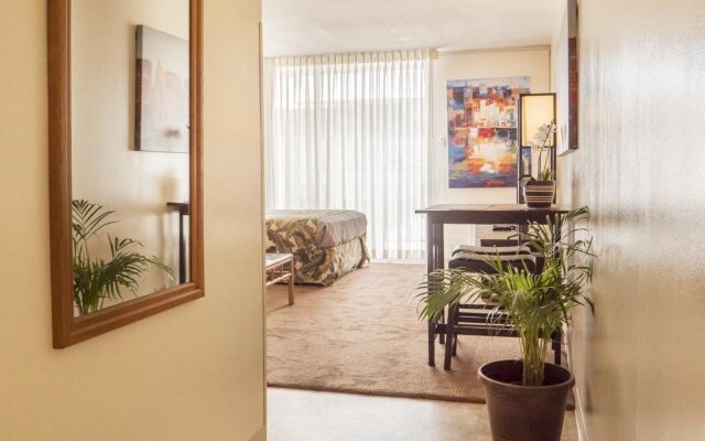 Marine Surf By Waikiki Room