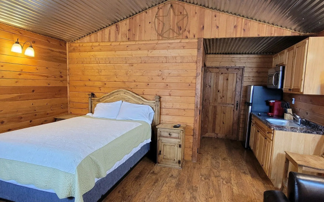 Stateline Cabins & RV