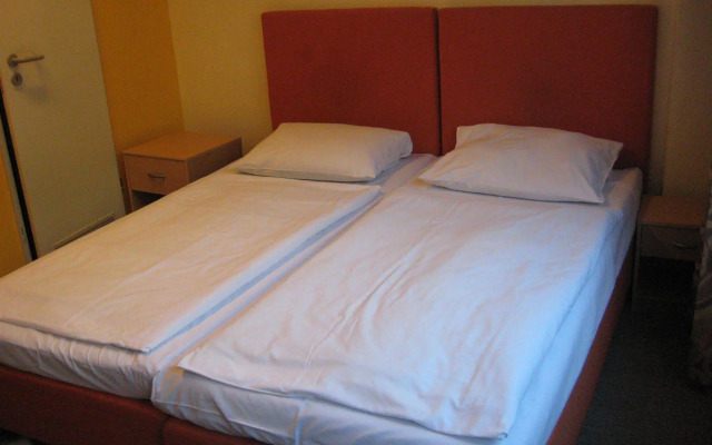 Pension Alpha Frankfurt City