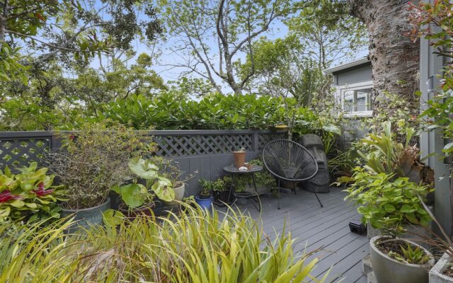 Tranquil Bush Haven - Gardens - Bayview