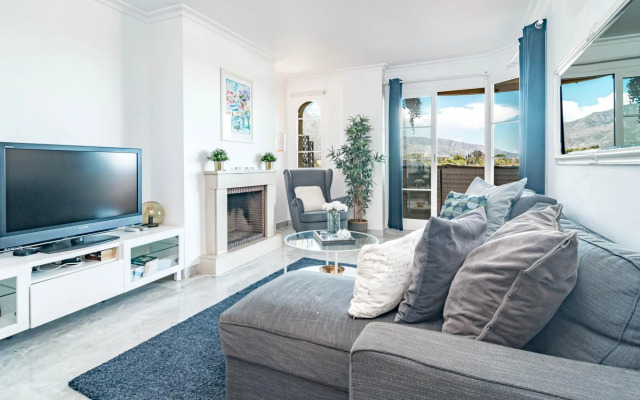 SAT2 - Modern 2 bedroom apartment with ocean view