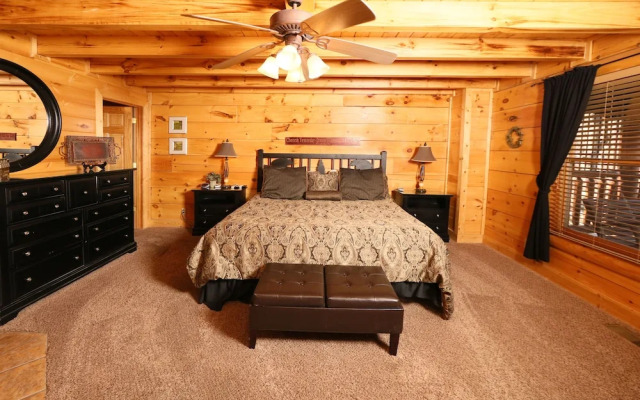 Sweet Surrender 1 Br cabin by RedAwning