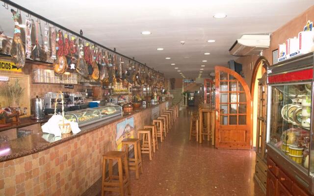 OYO Hostal El Paisano