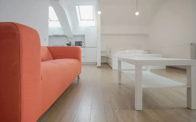 CN2i Luxury Accommodation Traian