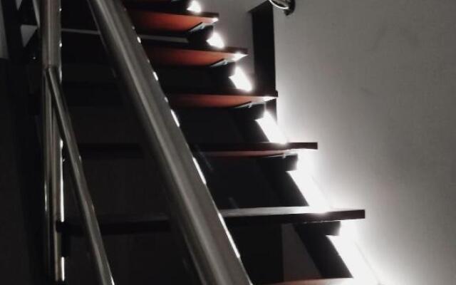 BIOMA Modern & Minimalist Apartment