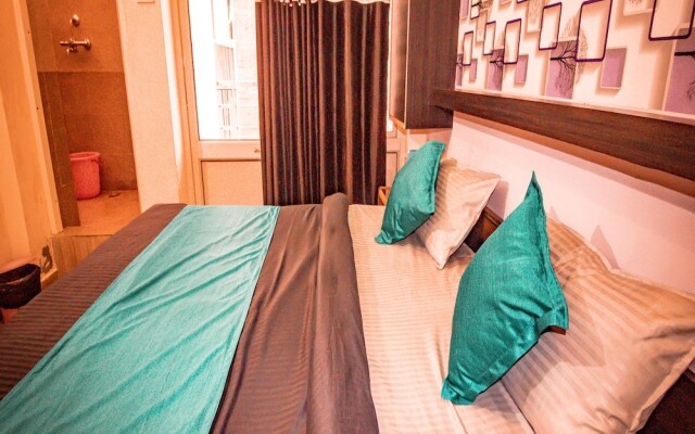 Triple One Hostels And Hotels