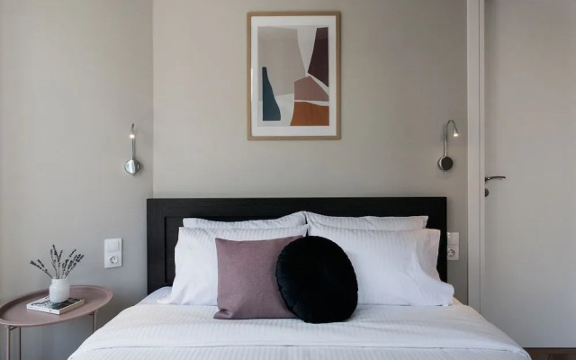 WYZ Athens Apartments by UPSTREET