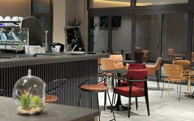 Boutique Hotel The Roots