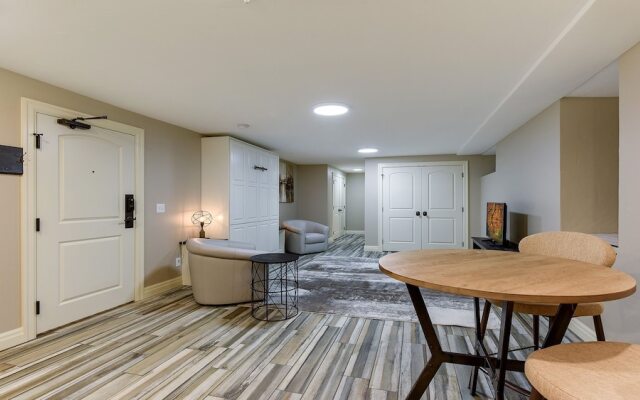 Stay Chateau Suite 6