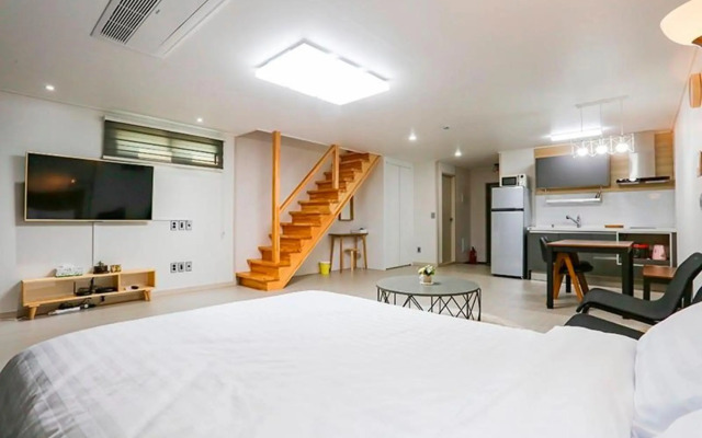 Jeju Hyeopjae Bliss Pension