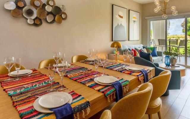 Luxury 2BR Pool & Golf View at Cana Pearl