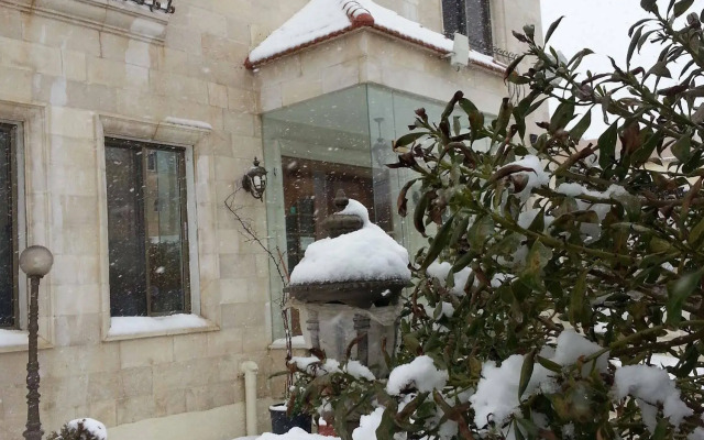Salome Hotel