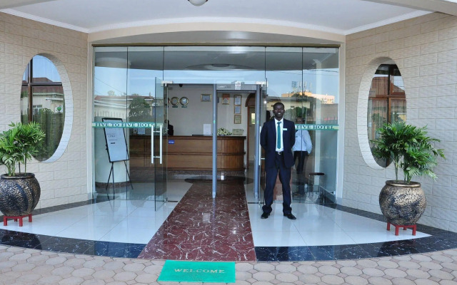 Five to Five Hotel