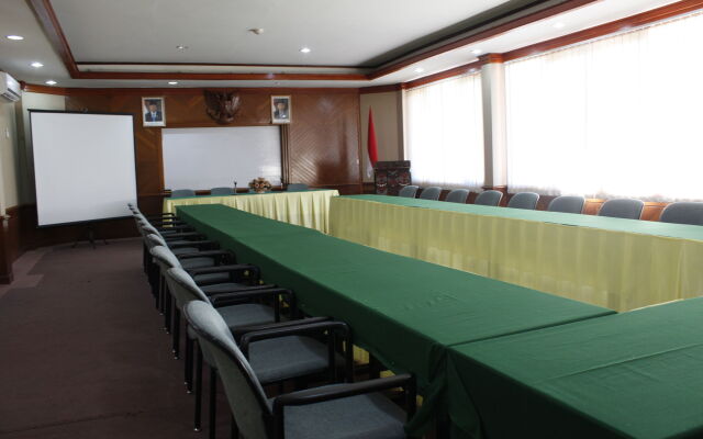 Surya Pesona Beach Hotel