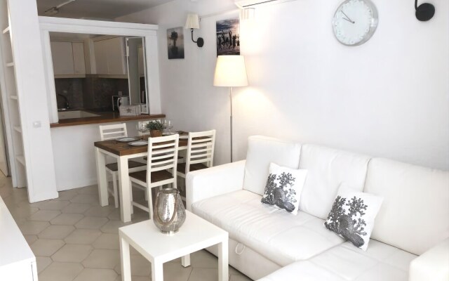 T&H Novelty 113 Family Apartment Salou