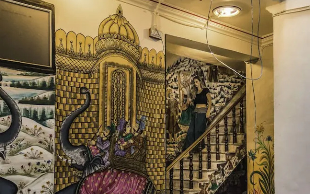 Madpackers Hostel Pushkar