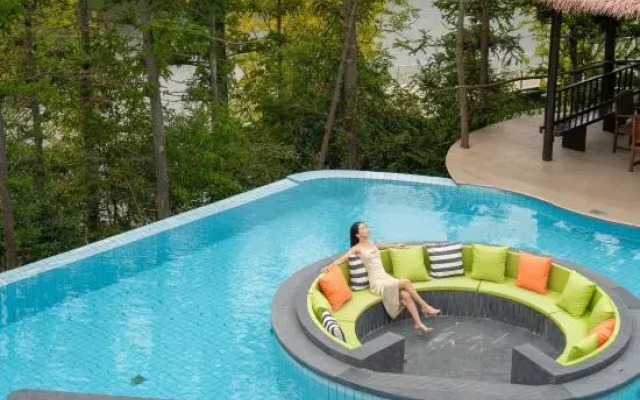 Moganshan Sky Swimming Pool Resort