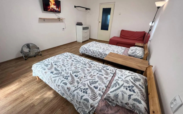 Апартаменты на улице Паровозников 32