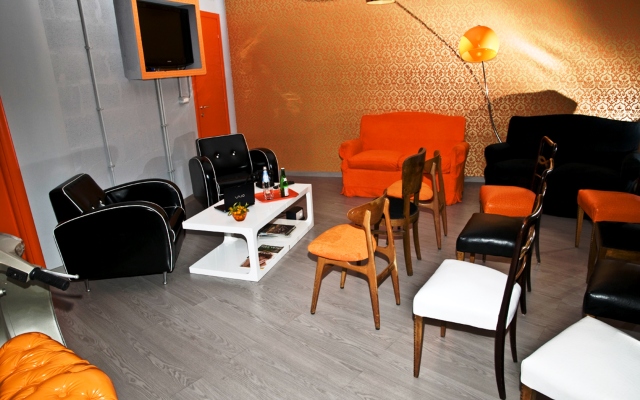 Orange Hotel