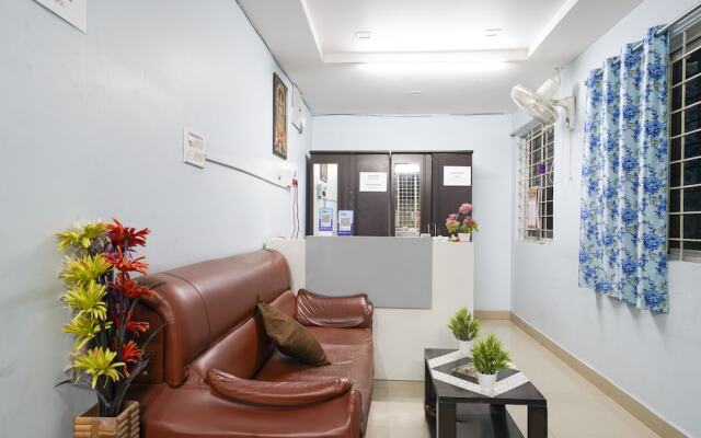 iROOMZ Grand Aarvi Suites