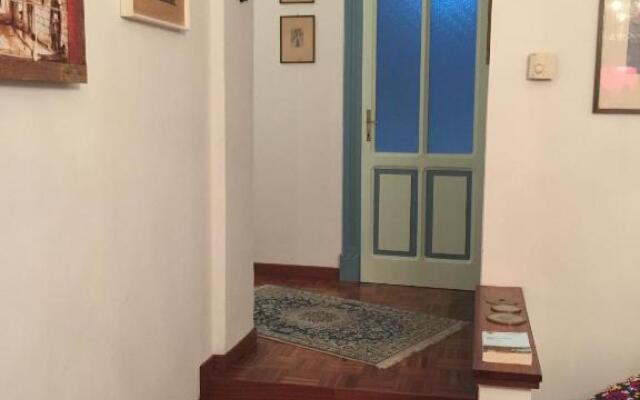 Lalla's Central Apartment