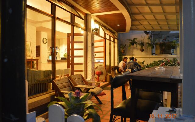 Tongmee Guest House