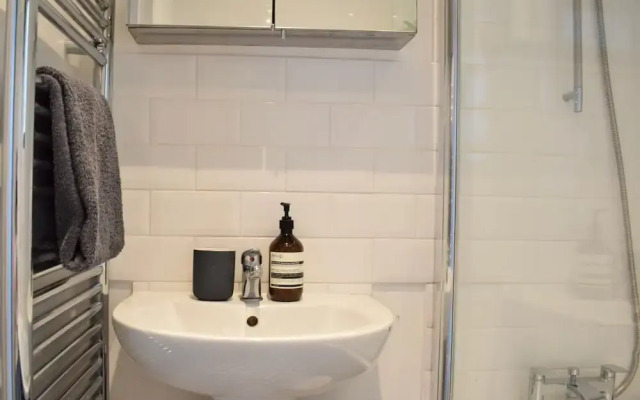 3 Bedroom Apartment in Brixton